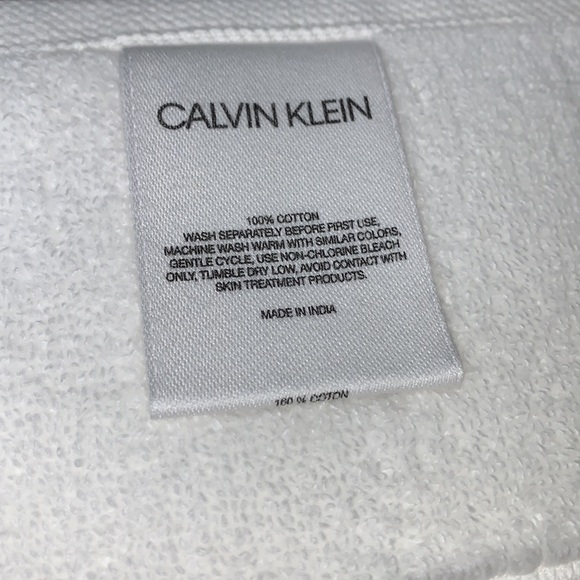 Calvin Klein Bath Towel, 100% Cotton, Luxury - Picture 5 of 6
